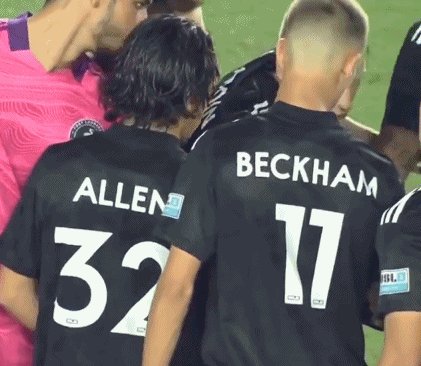 华体会APP-贝克汉姆二公子上演处子秀，传中脚法比他爹如何？